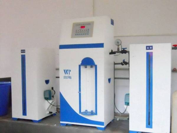 二氧化(huà)氯發生(shēng)器(qì)